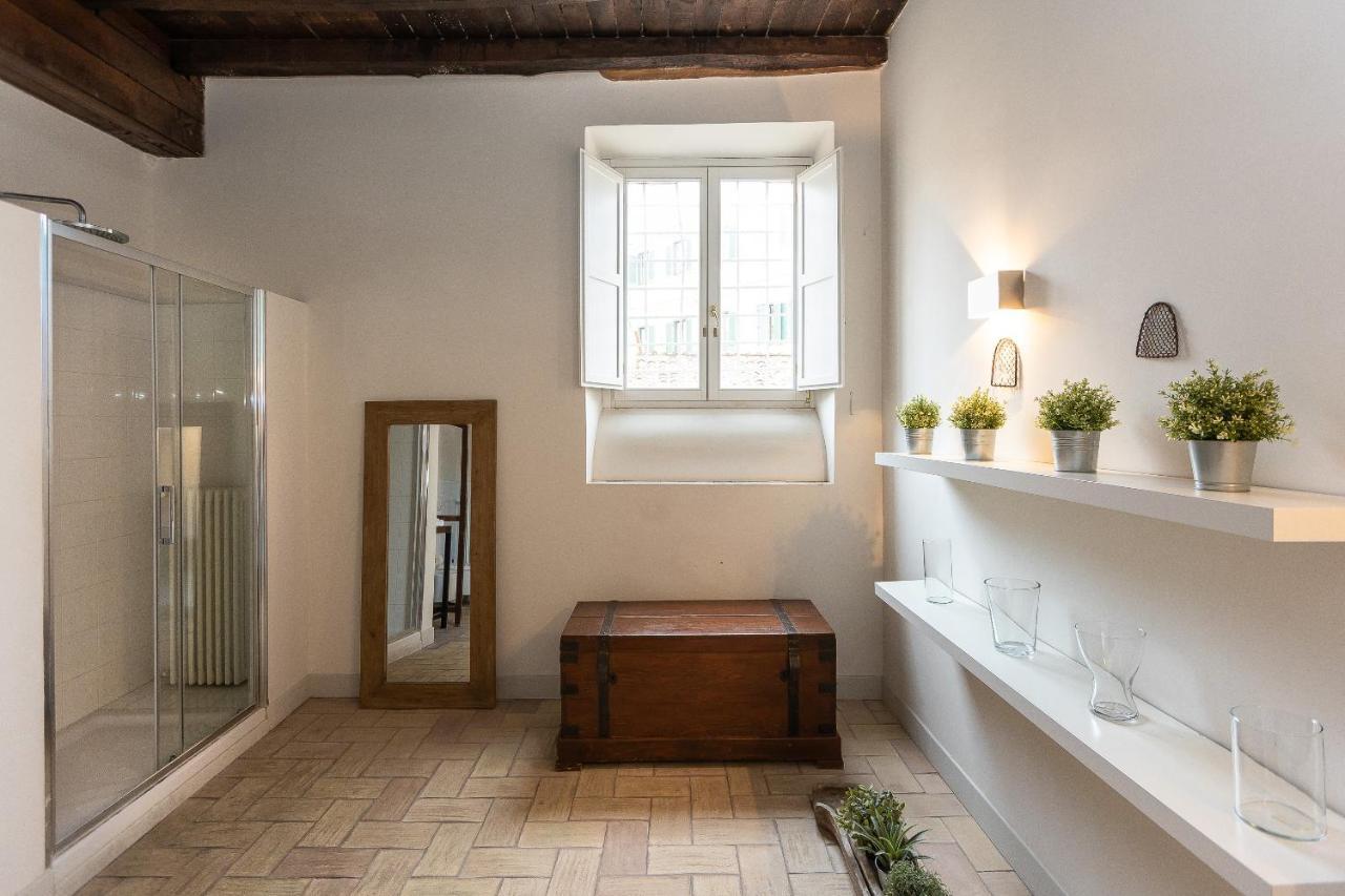 Rome Historical Apartment - Arco Dei Banchi Bagian luar foto