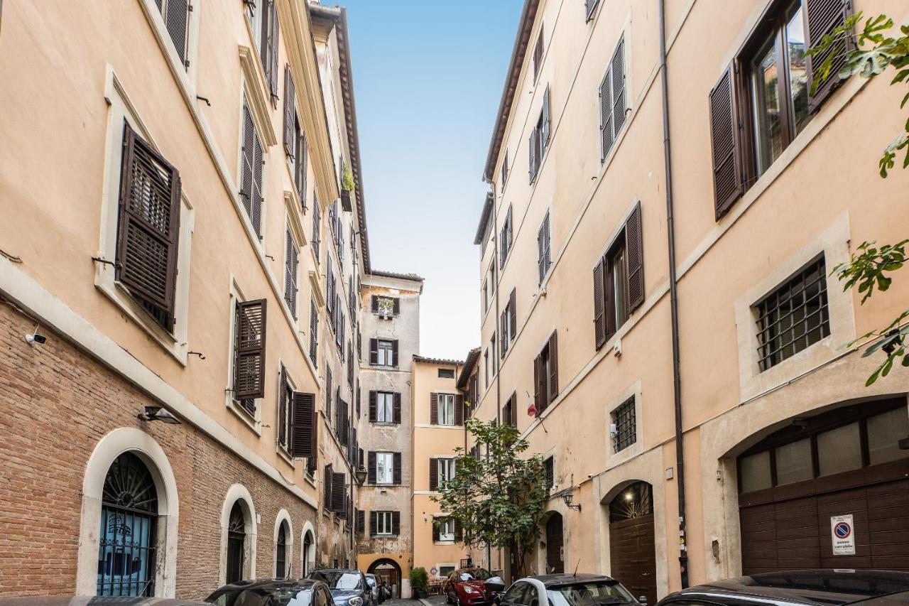Rome Historical Apartment - Arco Dei Banchi Bagian luar foto