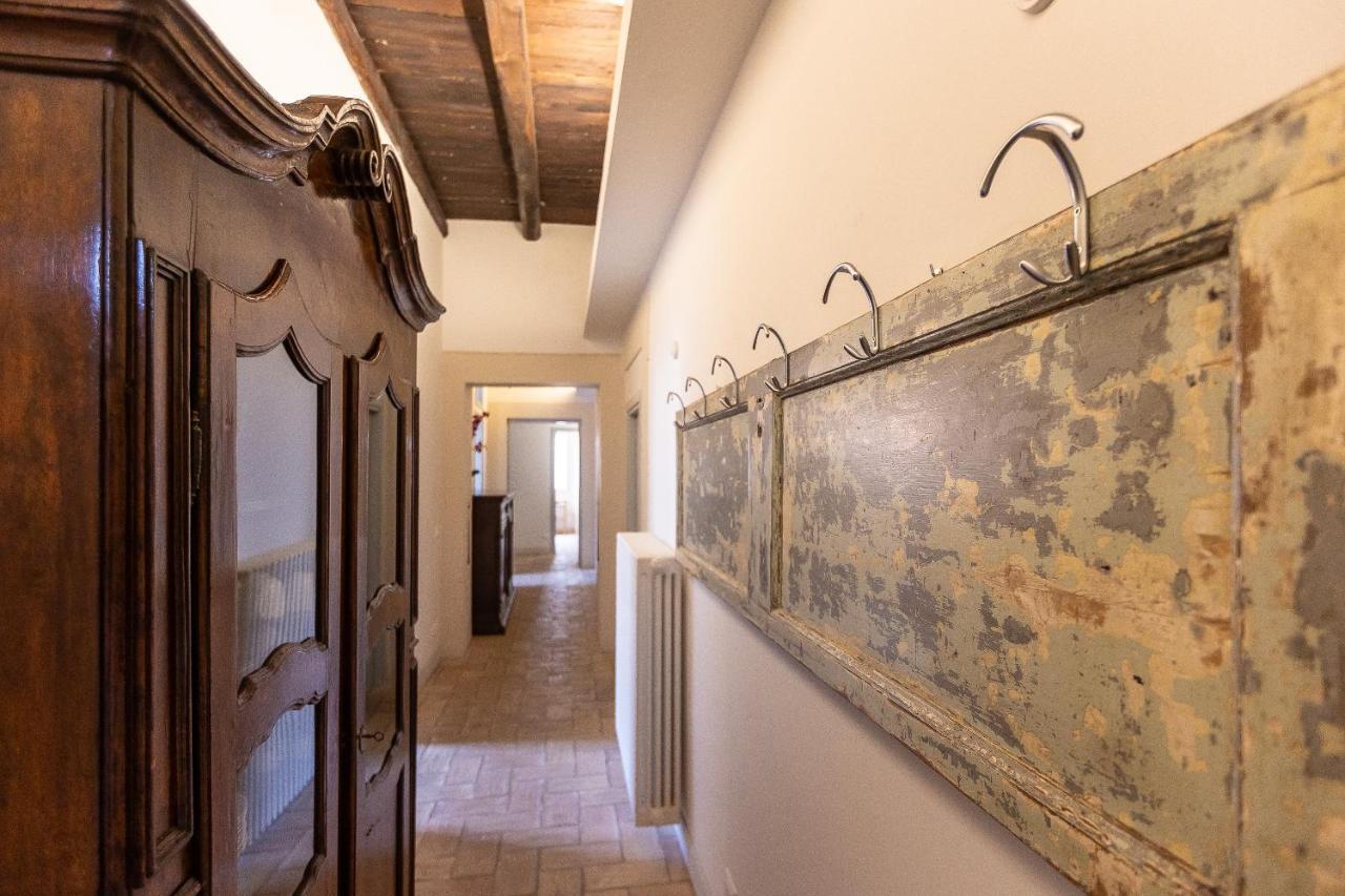 Rome Historical Apartment - Arco Dei Banchi Bagian luar foto