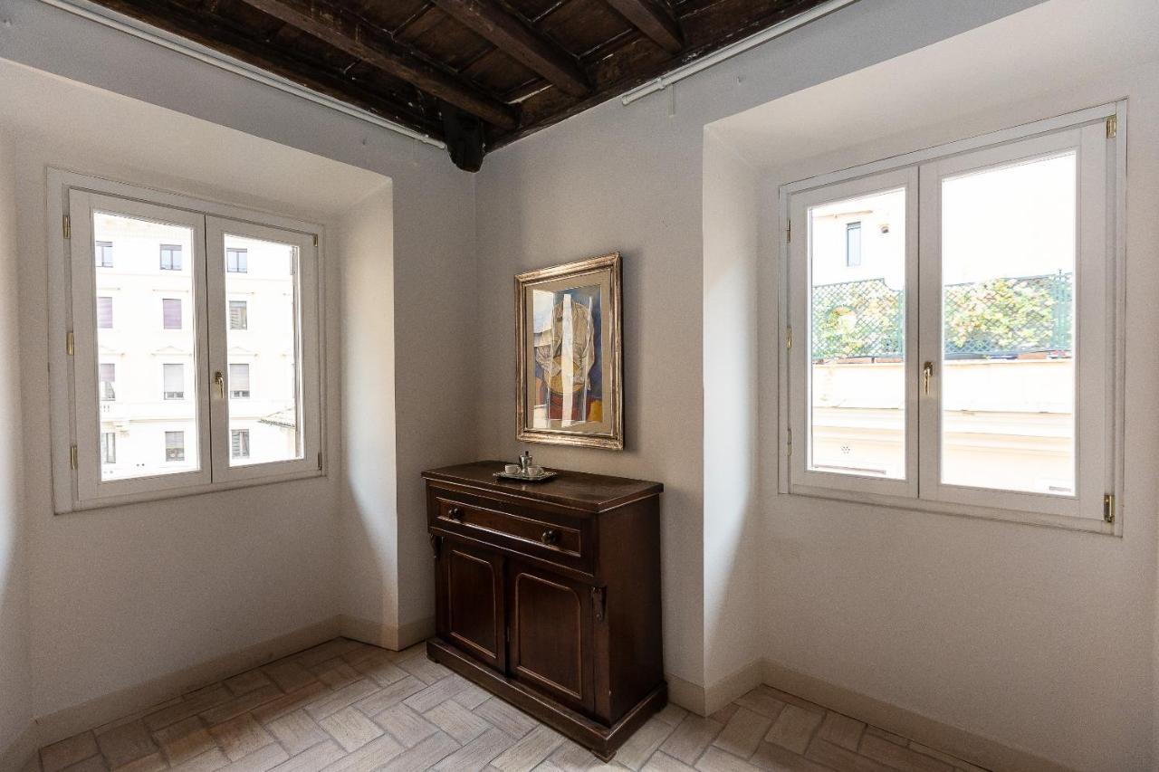 Rome Historical Apartment - Arco Dei Banchi Bagian luar foto