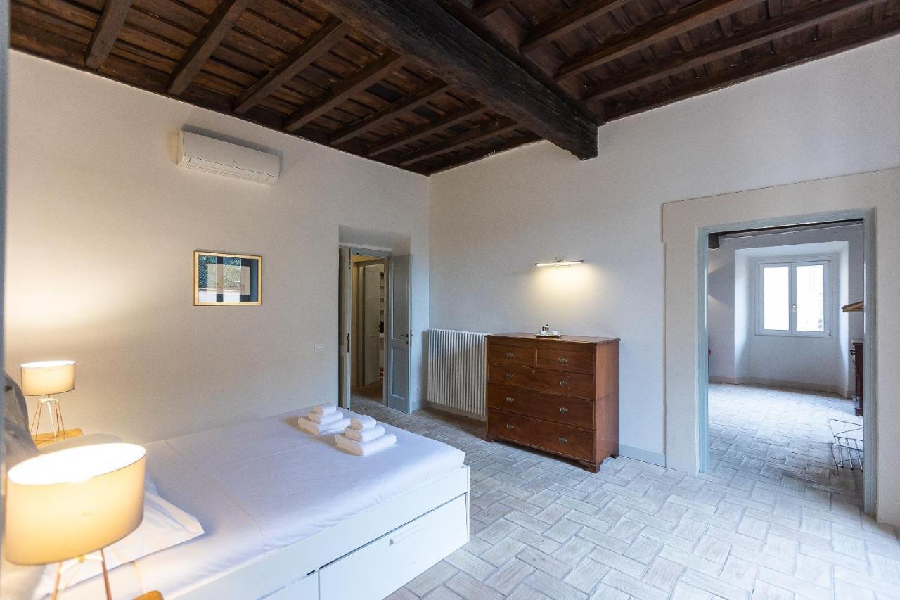 Rome Historical Apartment - Arco Dei Banchi Bagian luar foto